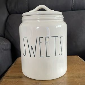 🌎Rae Dunn by Magenta  White “SWEETS” Canister Shorter Letters Flat Lid (1)